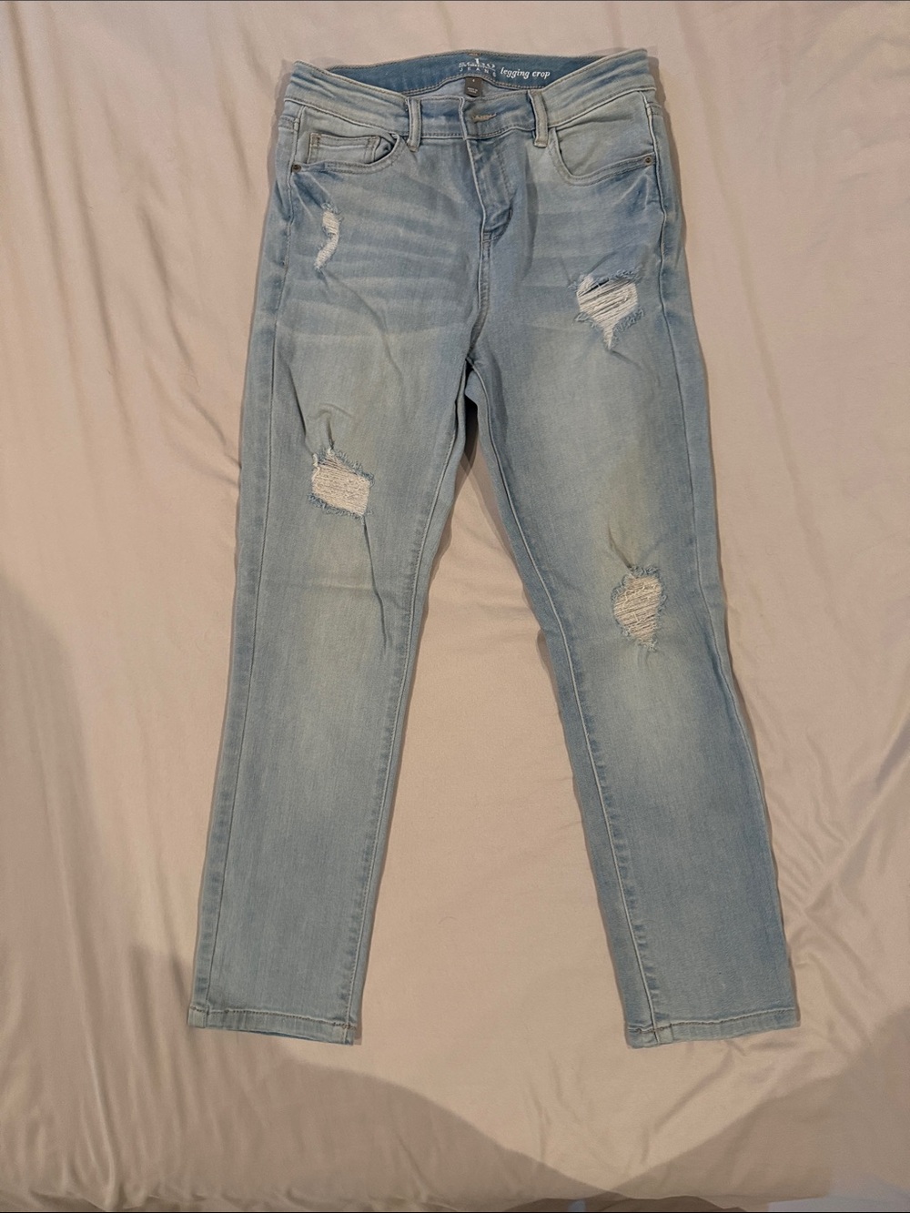 New York & Company Light Blue Distressed Skinny Jeans